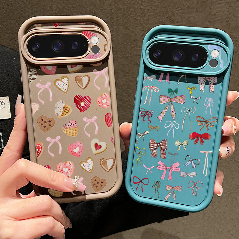 Love Hearts Bow Pattern Phone  - Phone Cases Pixel 10 recensione e prezzo