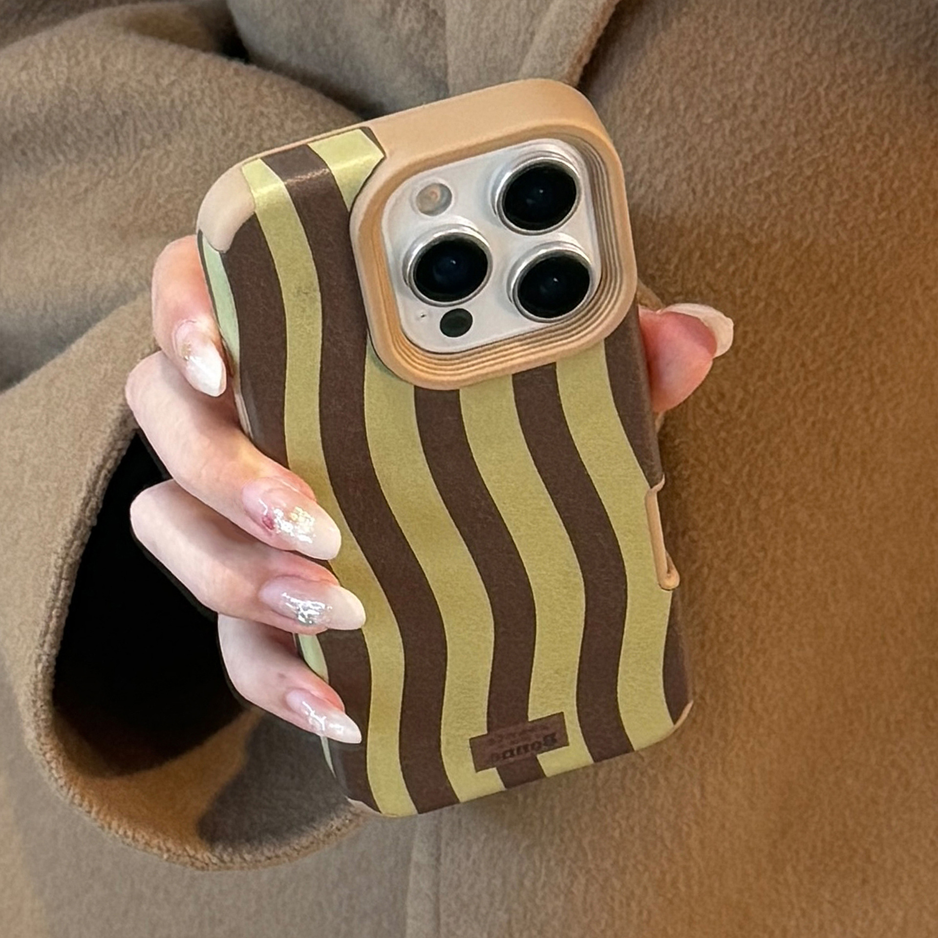 Vintage Wavy Striped Leather T - Phone Cases Leather recensione e prezzo