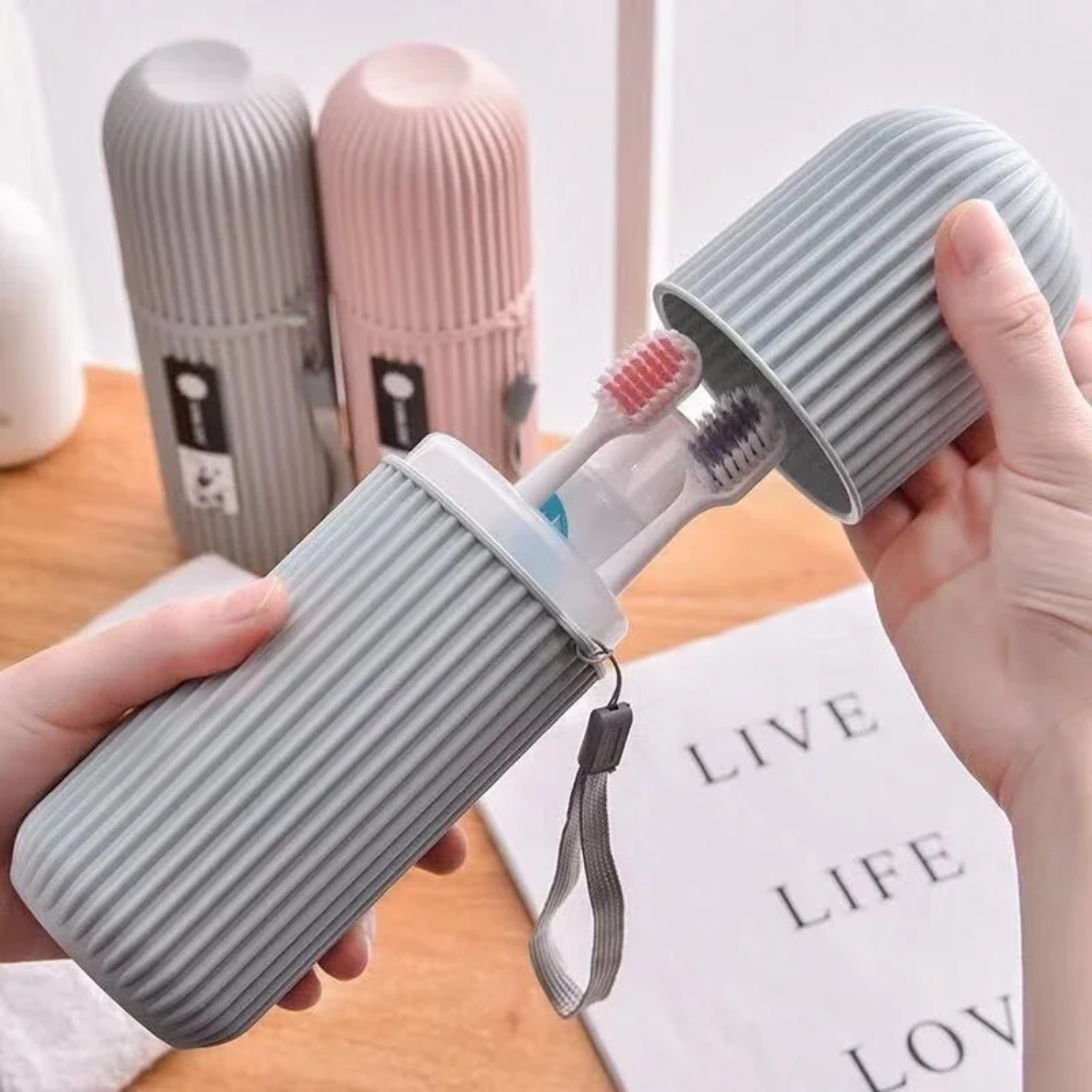Portable Toothpaste Toothbrush - Phone Cases The Dairy recensione e prezzo