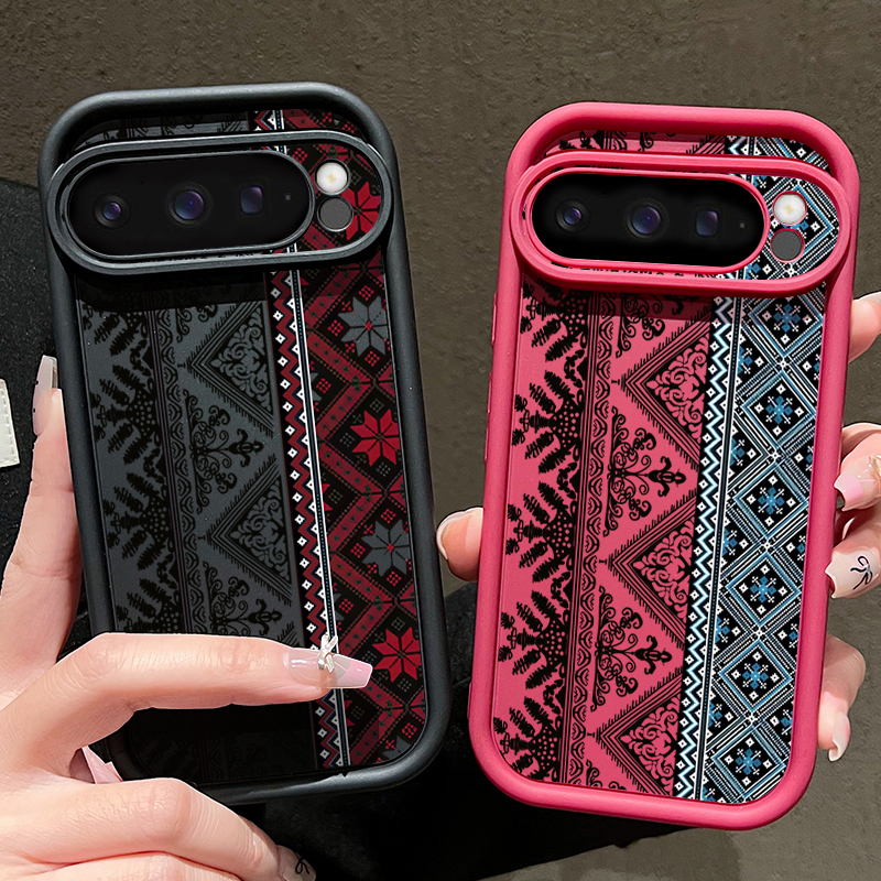 Vintage Totem Pattern Phone Ca - Phone Cases Pixel 10 recensione e prezzo