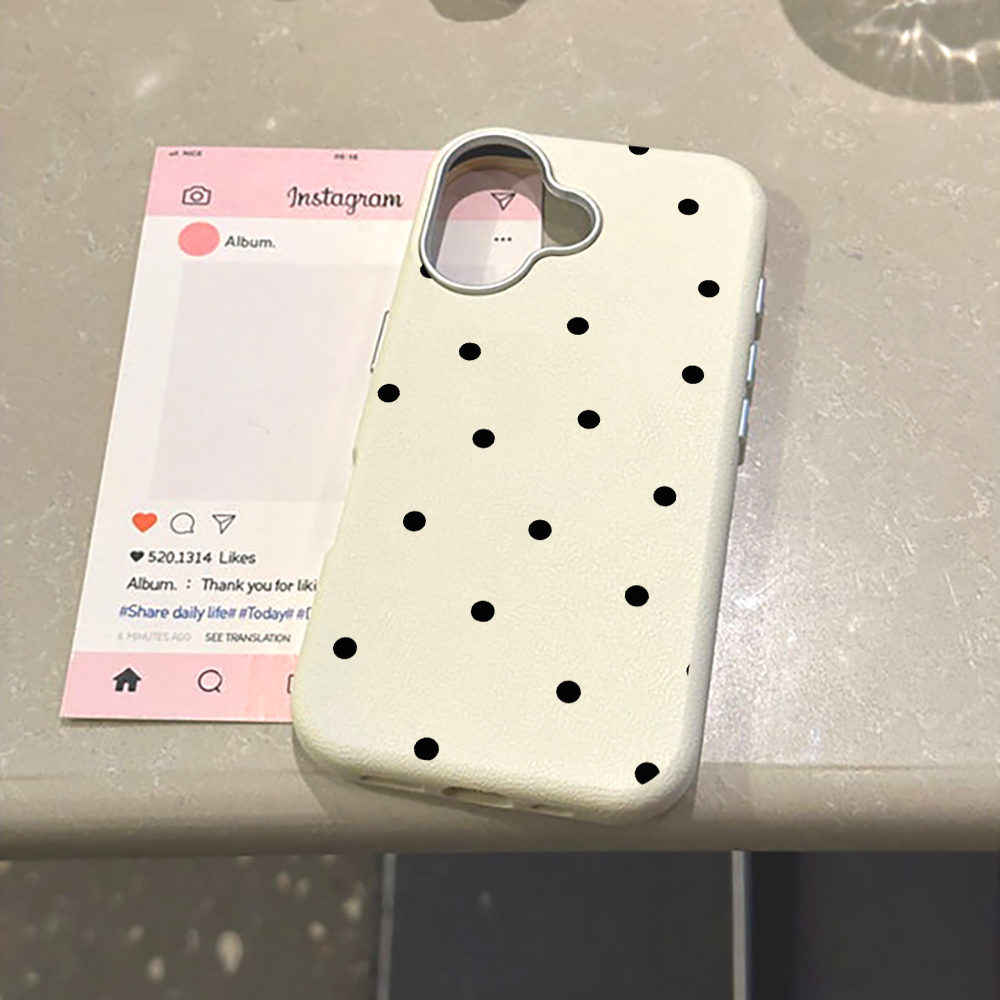 Minimalist Black Polka Dot Pho - Phone Cases Leather recensione e prezzo
