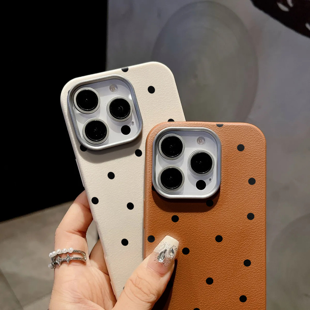 Minimalist Black Polka Dot Pho - Phone Cases Leather recensione e prezzo